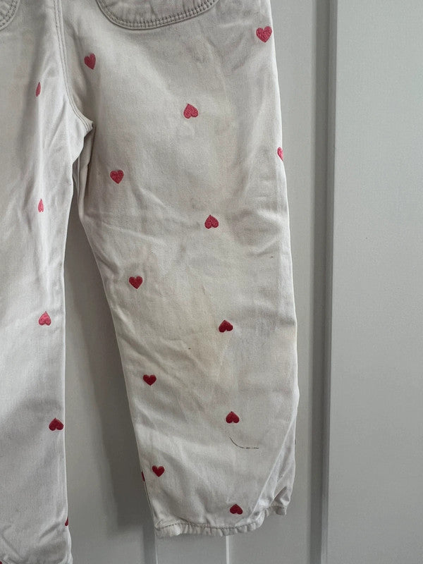 Oshkosh Heart Dungarees 5T (Play condition)