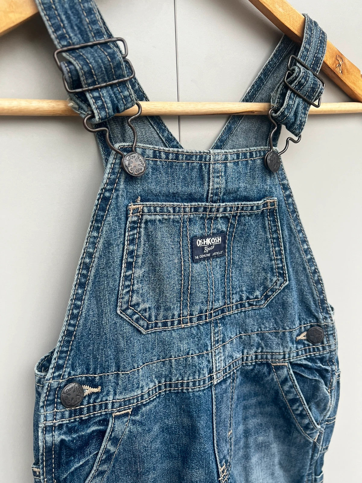 Oshkosh Mid-denim dungarees 2T