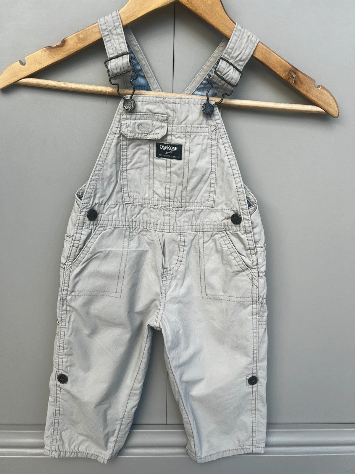 Oshkosh Cargo Beige Dungarees 18M (Play condition)