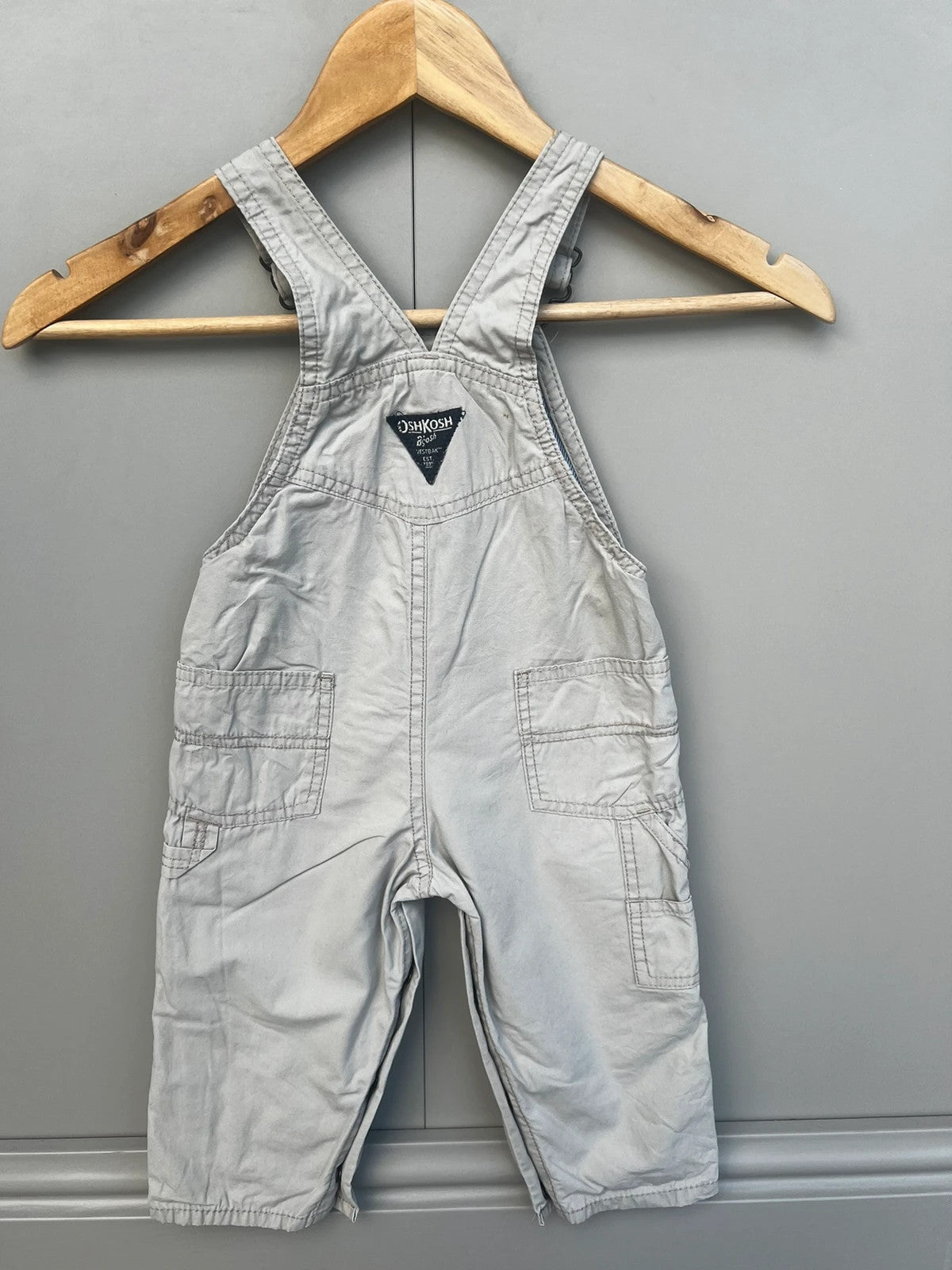 Oshkosh Cargo Beige Dungarees 18M (Play condition)