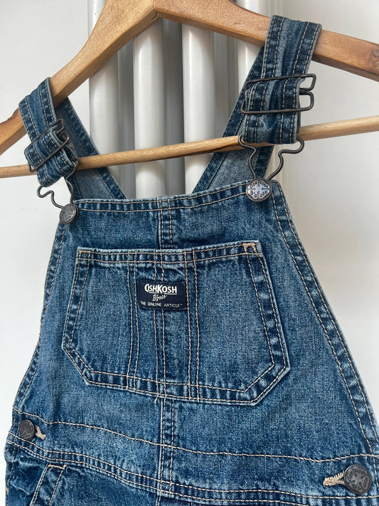 Oshkosh Classic Denim Dungarees 5T (Play condition)