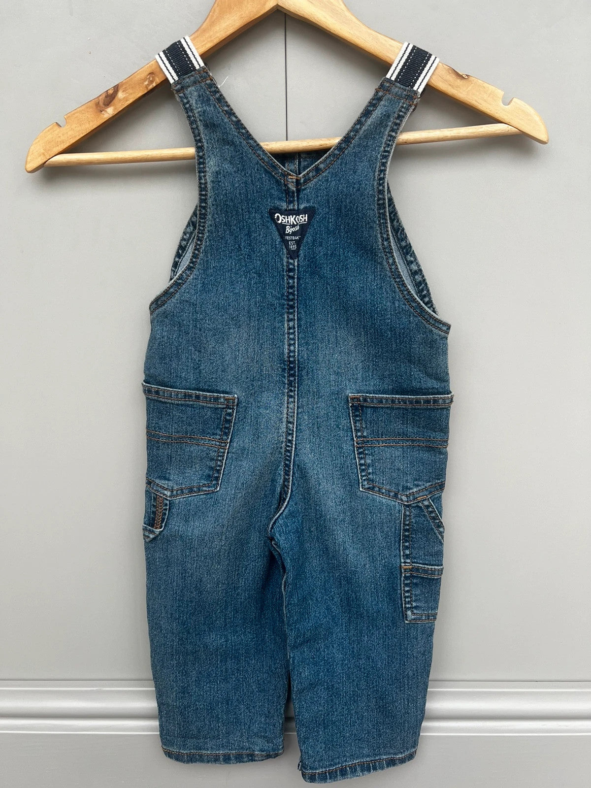 Oshkosh Mid-denim dungarees 18M