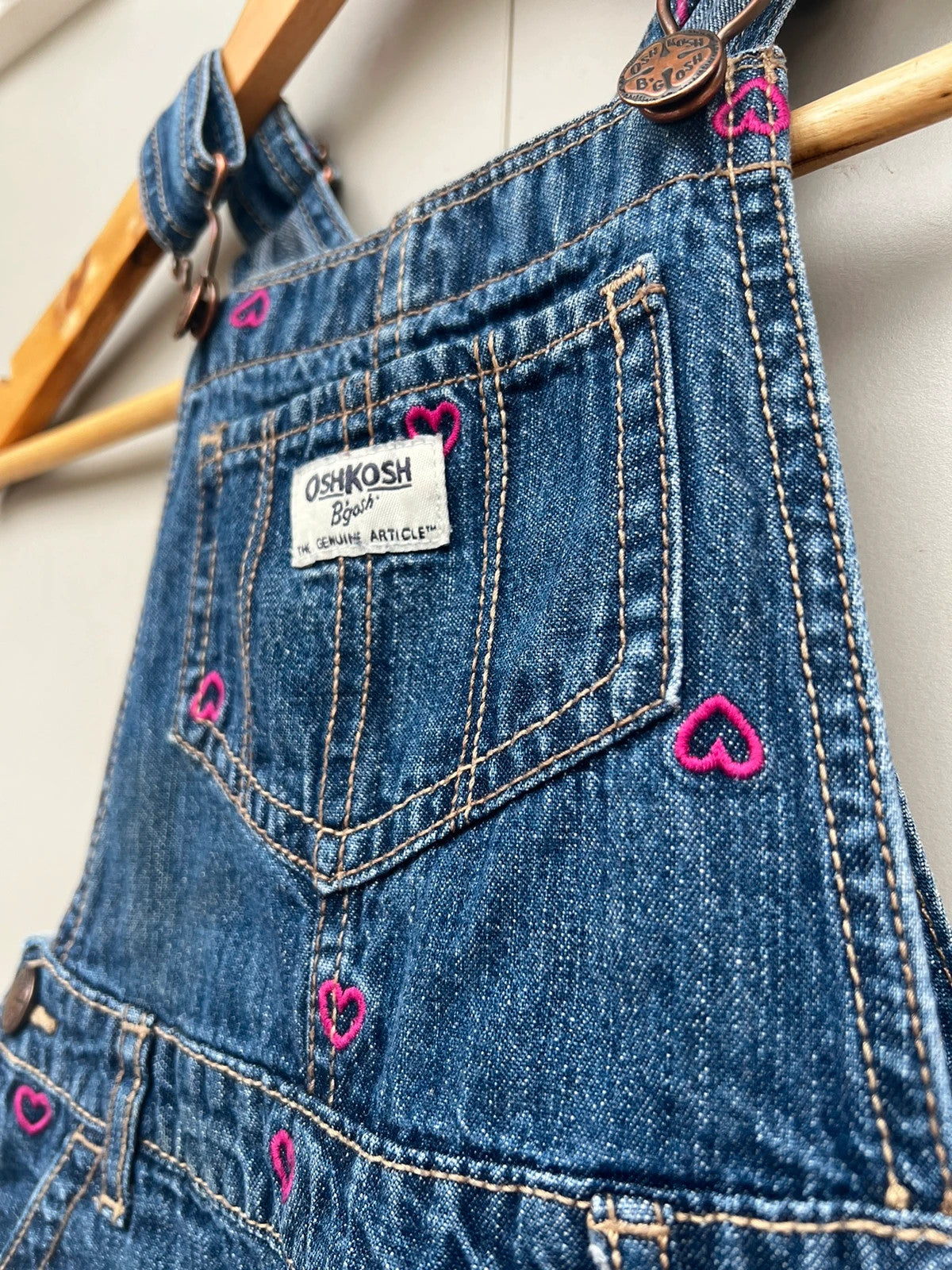 Oshkosh Heart Denim Dungarees 4T (Play condition)