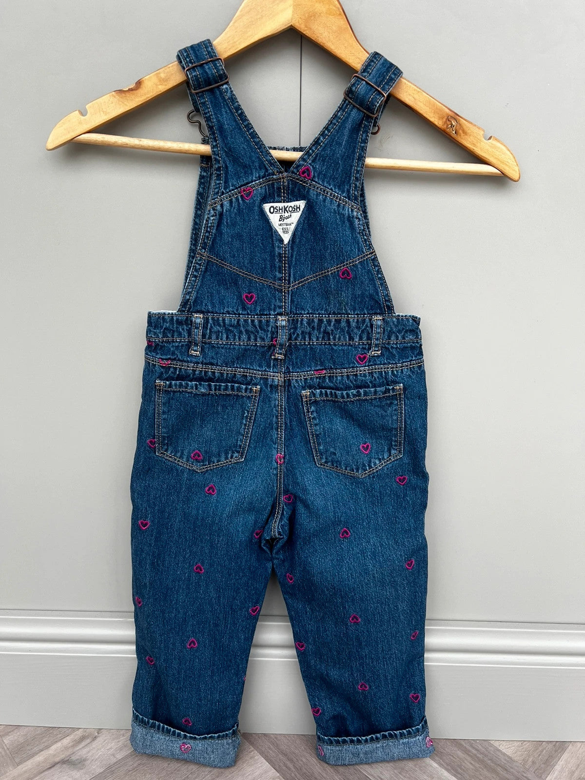 Oshkosh Heart Denim Dungarees 4T (Play condition)