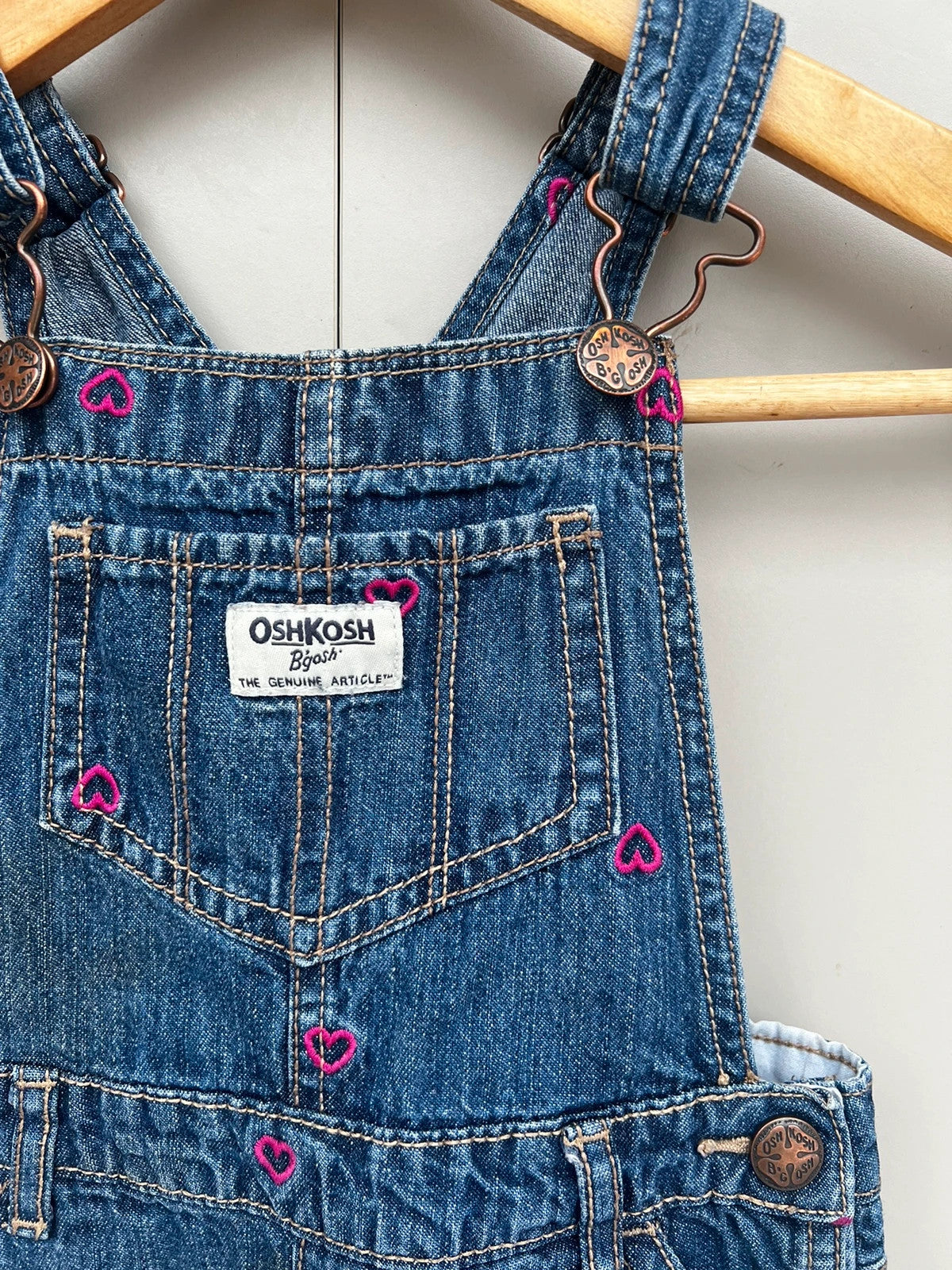 Oshkosh Heart Denim Dungarees 4T (Play condition)