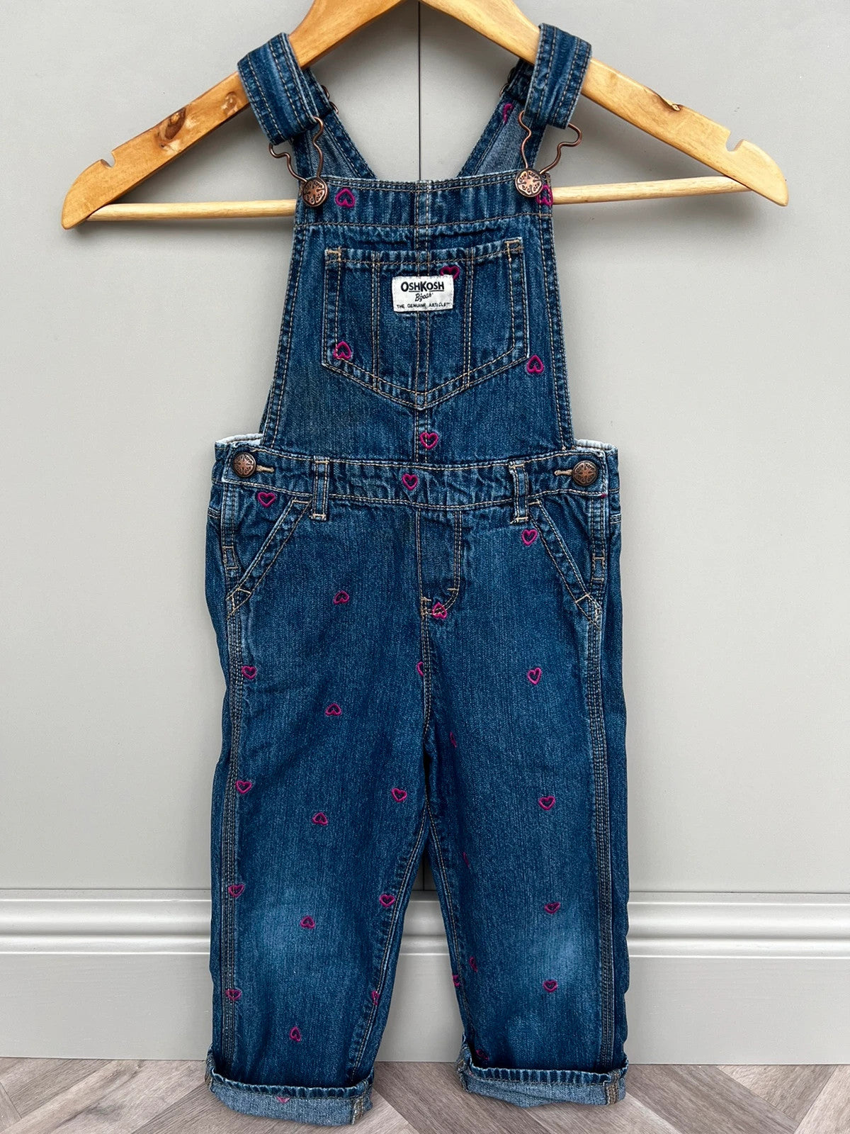 Oshkosh Heart Denim Dungarees 4T (Play condition)