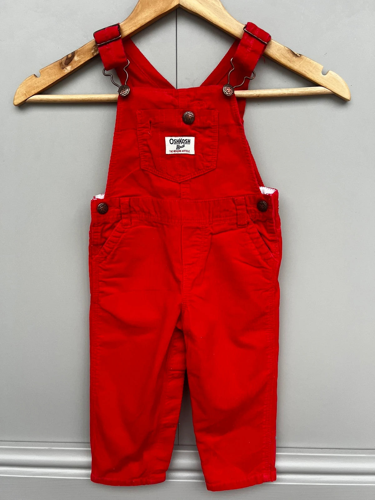 Oshkosh Girls Corduroy Red Dungarees 18M (Play condition)