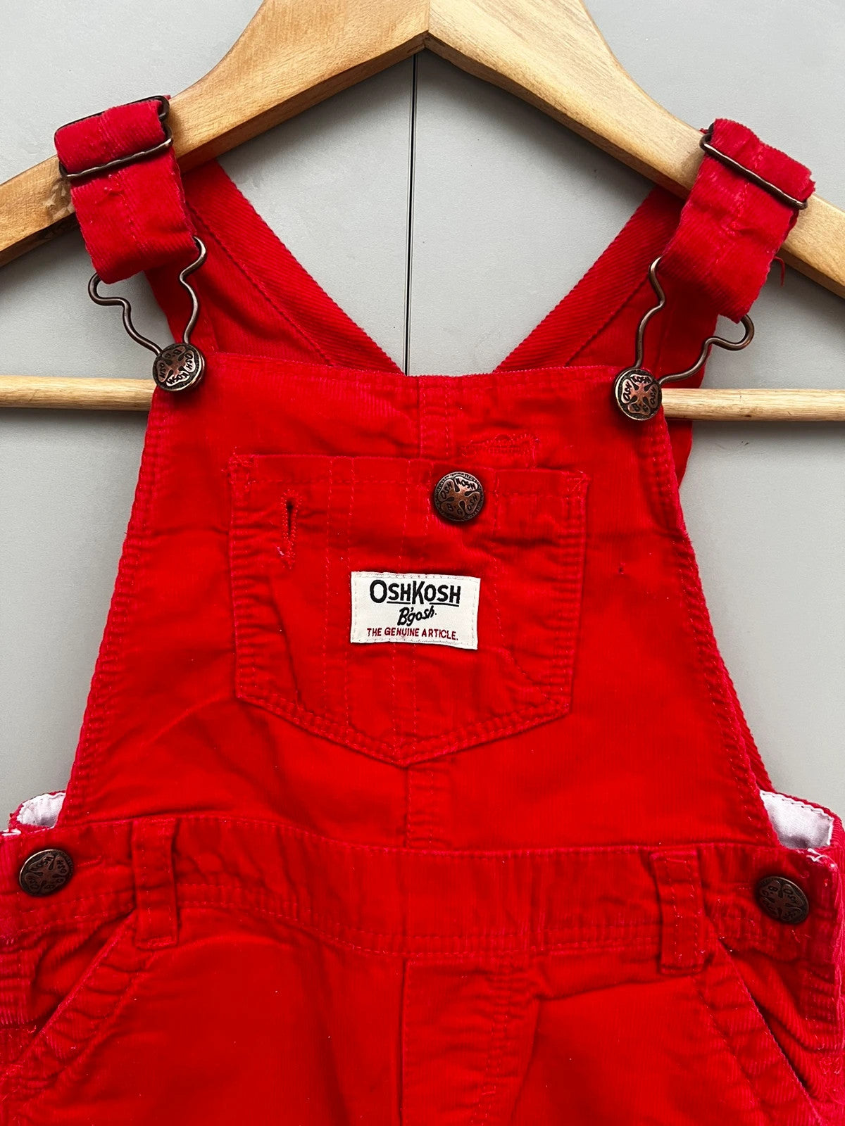 Oshkosh Girls Corduroy Red Dungarees 18M (Play condition)