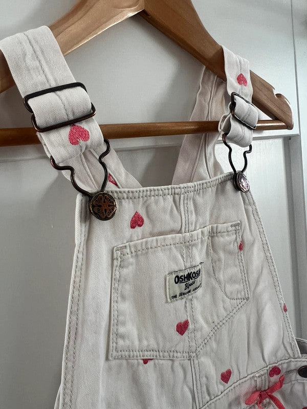 Oshkosh Heart Dungarees 5T (Play condition)