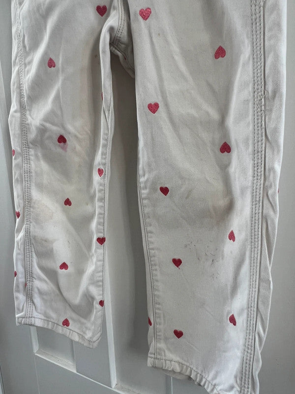 Oshkosh Heart Dungarees 5T (Play condition)