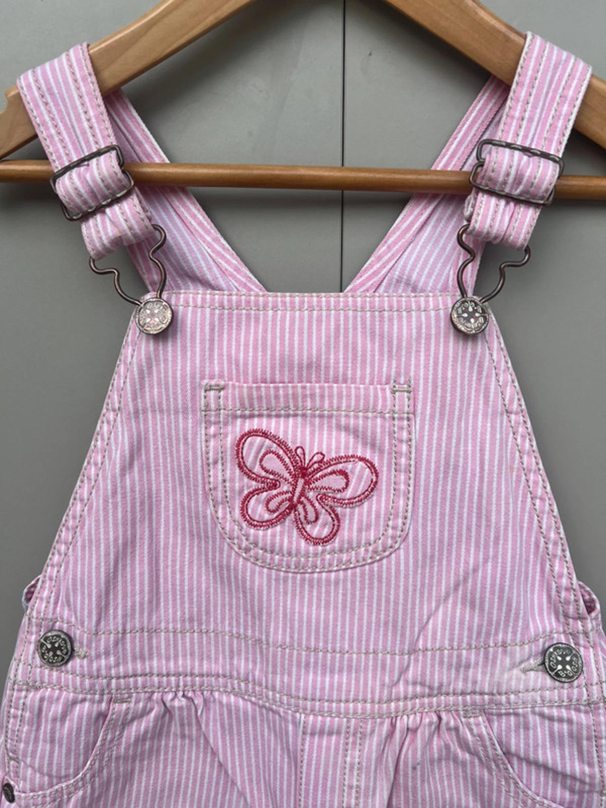 Oshkosh Vintage Hickory Dungarees 4T (play condition)