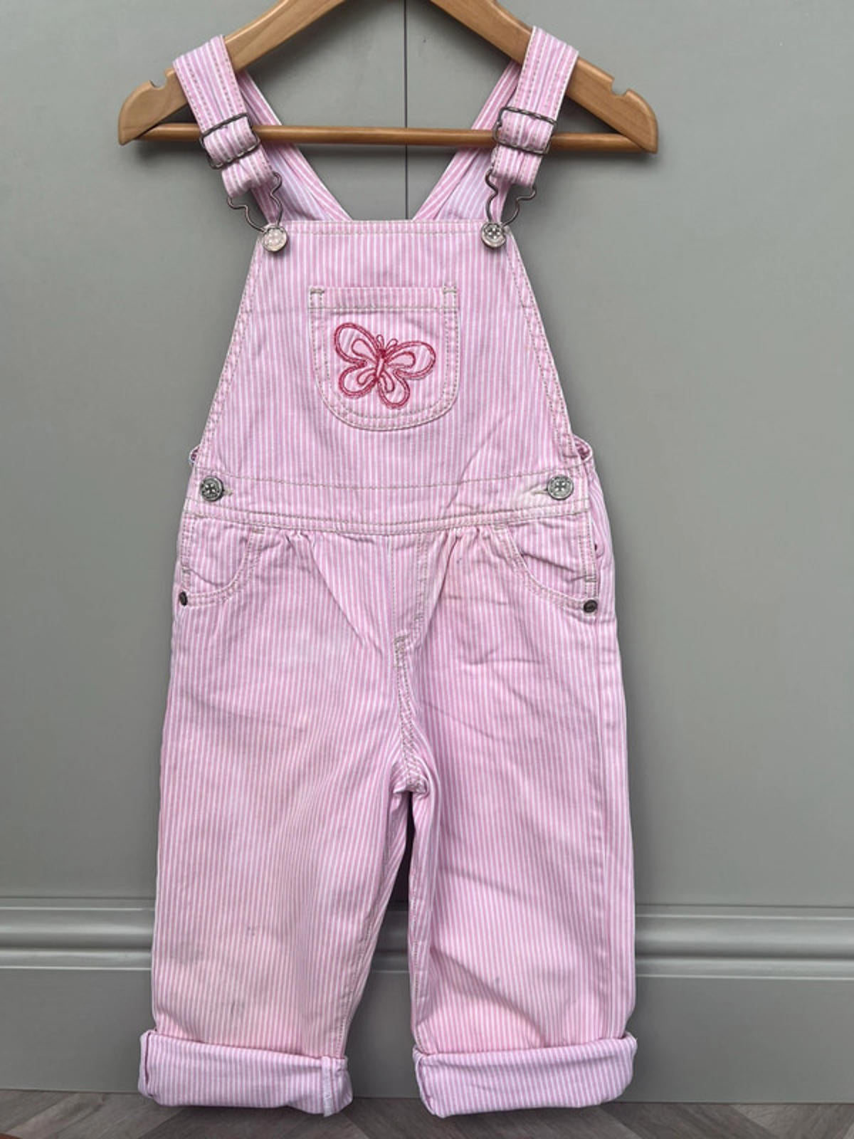 Oshkosh Vintage Hickory Dungarees 4T (play condition)