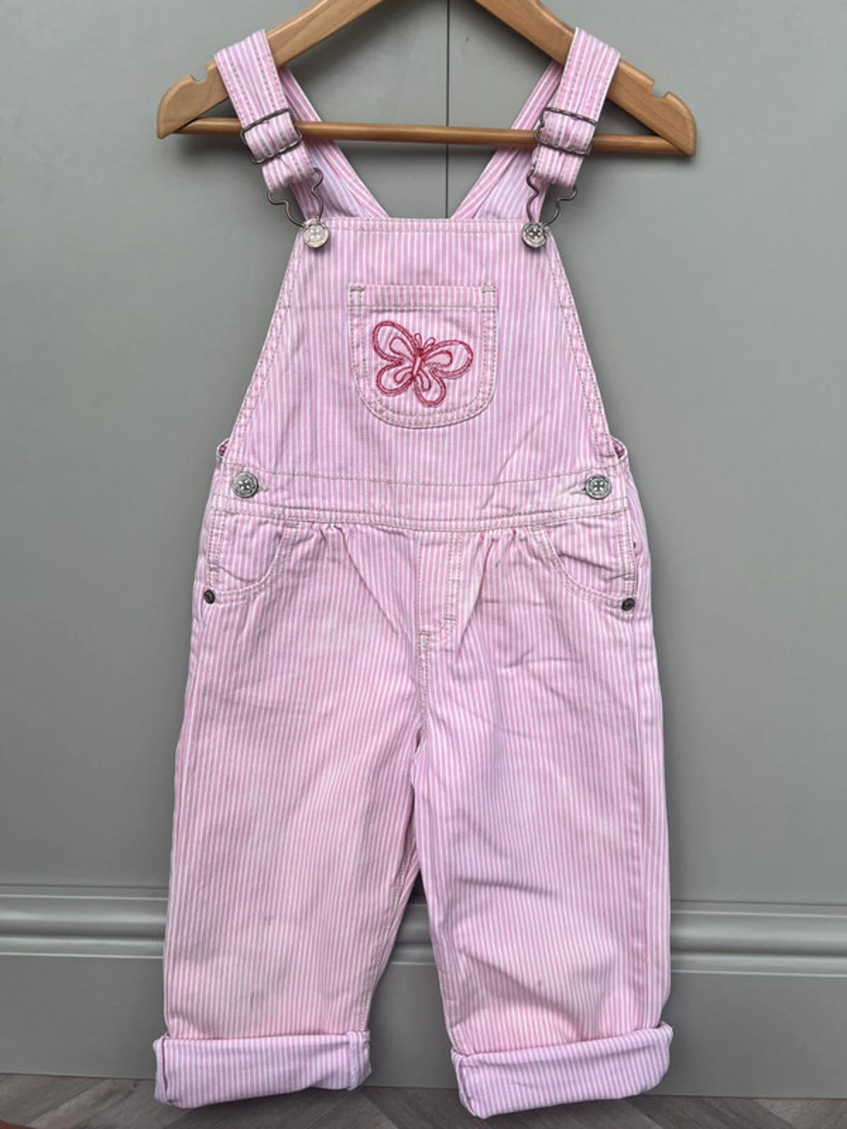 Oshkosh Vintage Hickory Dungarees 4T (play condition)